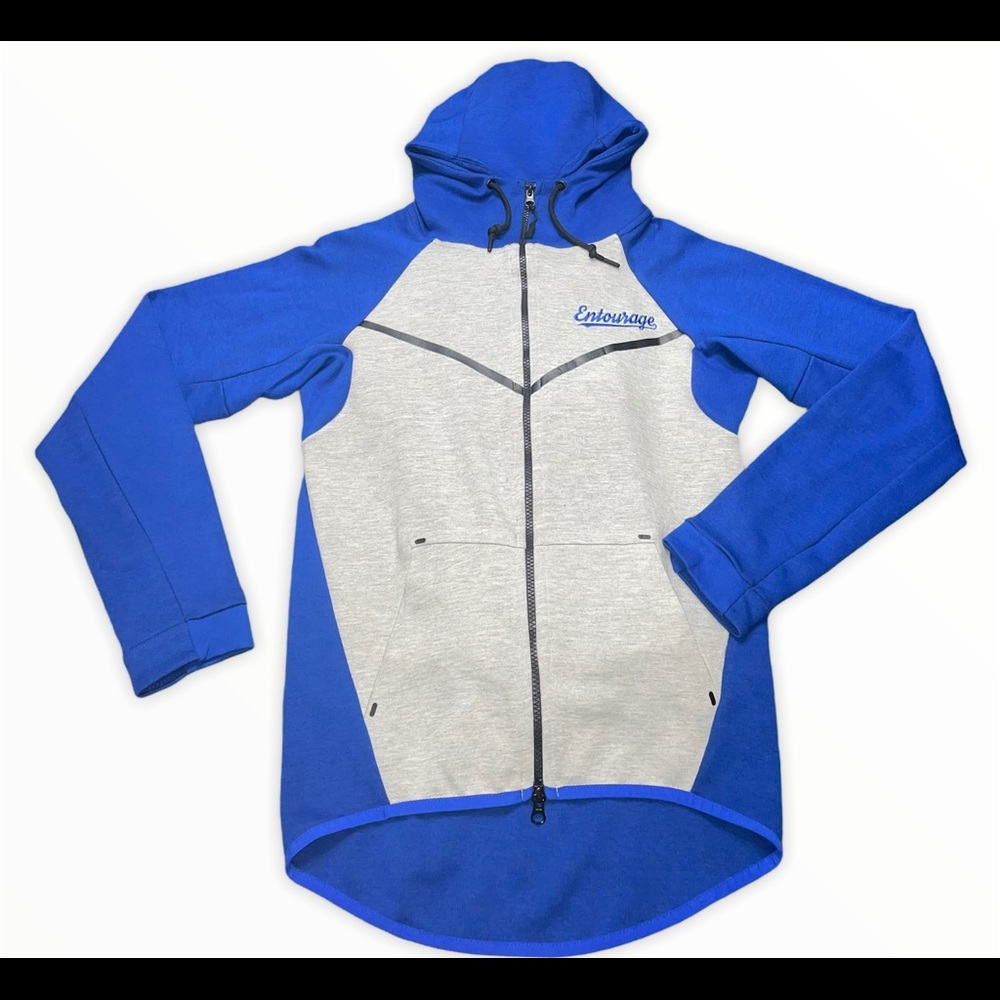 Tech Suit - Blue grey

Tech Fleece is a lightweight insulator with premium look